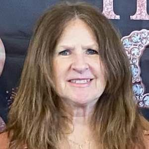 Meet your Posher, Pamela